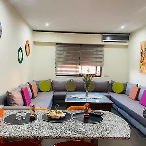 Appartement Avec Piscine A 150M Des Jardins Majorelle Marrakesh